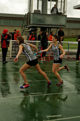 Zoé et Emeline - 4x400m