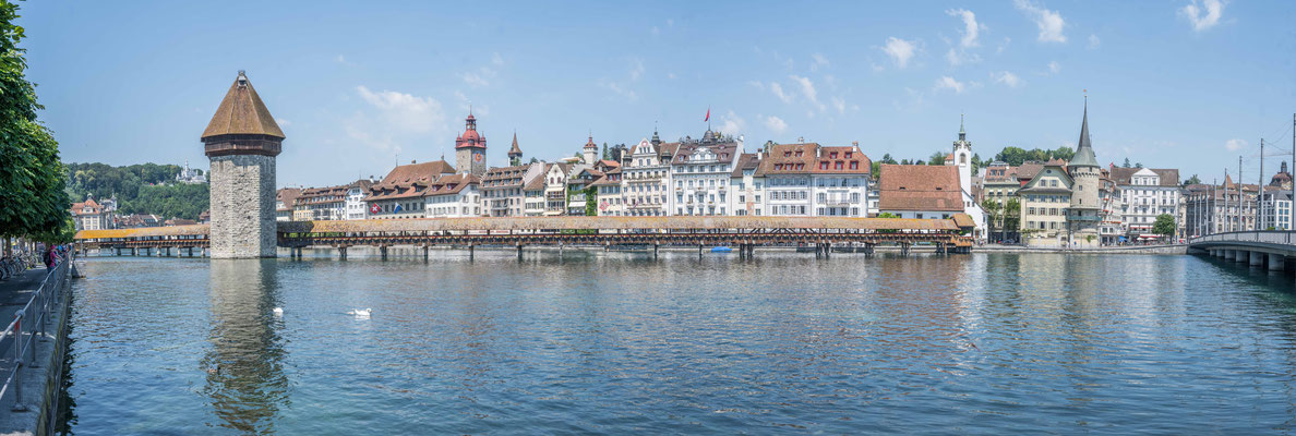 Kapellbrücke mit Altstadt Luzern