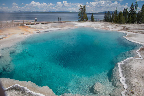 Hotspring, kristallklar