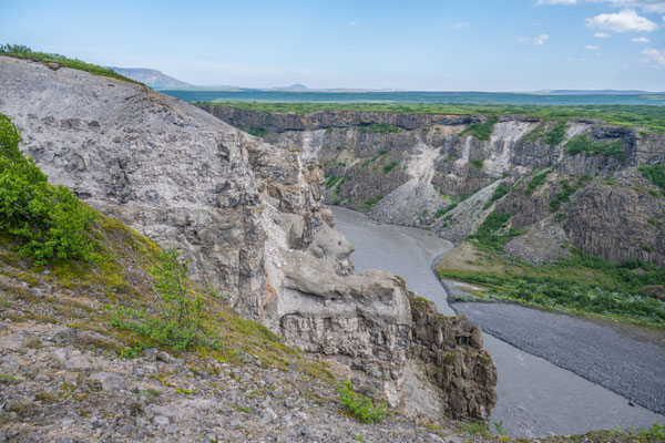 Wanderung im Asbyrgi Nationalpark