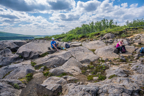 Wanderung im Asbyrgi Nationalpark