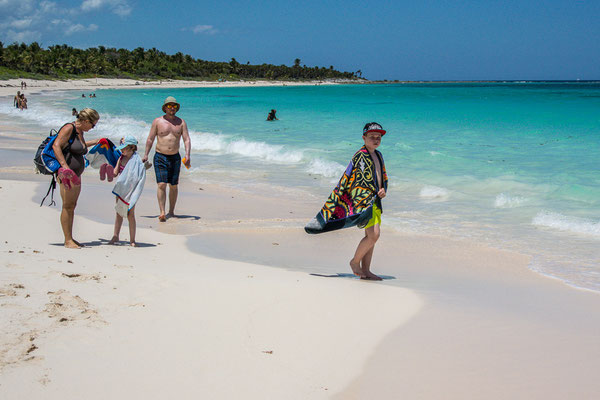 Einer der wenigen unverbauten Strände an der Riviera Maya