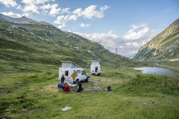 Wildcamp auf dem Gotthard mit Freunden