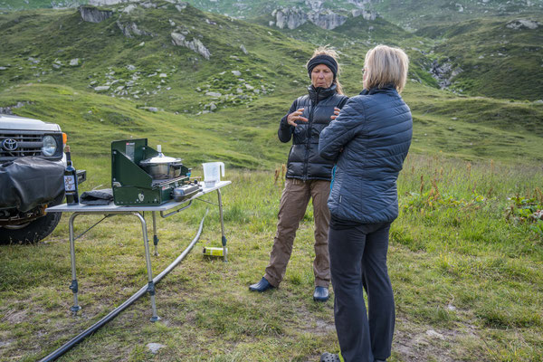 ... Kochen im Freien trotz kühler Temperaturen