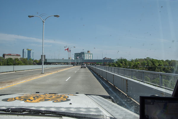 Auf dem Weg an die Grenz in Niagara Falls