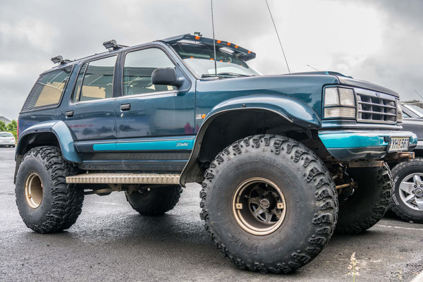 Besuch bei Arctic Trucks in Reykjavik