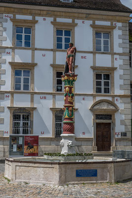 Brunnen "Fontaine du Sauvage" in Delemont