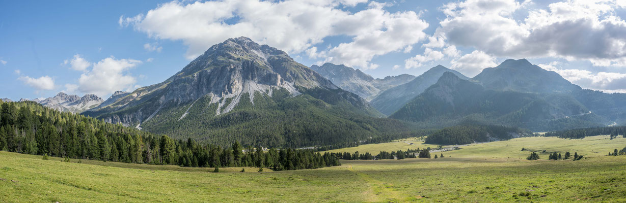 Wanderung zur Alp Chera, Blick Richtung Ofenpass