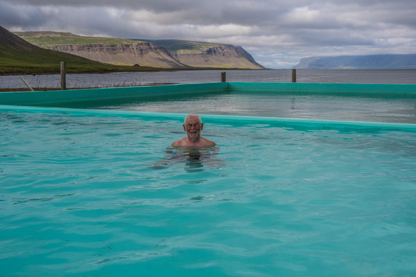 Reykjafjarðarlaug Hot Pool, mitten im Nirgendwo
