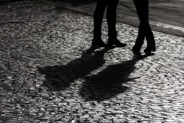 Im Gespräch - © Helga Jaramillo Arenas - Fotografie und Poesie / Dezember 2017 