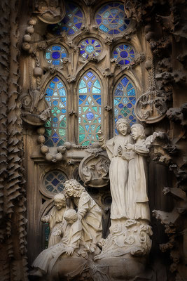 Im blauen Licht / Sagrada Familia in Barcelona - © Helga Jaramillo Arenas - Fotografie und Poesie / März 2019
