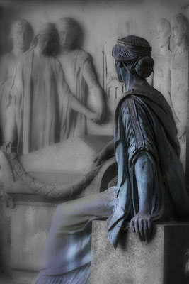 Undurchdrinlich - © Helga Jaramillo Arenas - Fotografie und Poesie / Juli 2025