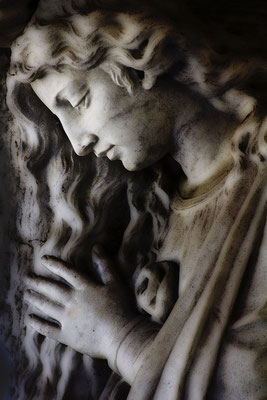 Verunsicherung der Gegenwart -  © Helga Jaramillo Arenas - Fotografie und Poesie / April 2022