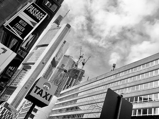 Taxi - © Helga Jaramillo Arenas - Fotografie und Poesie / Juli 2024