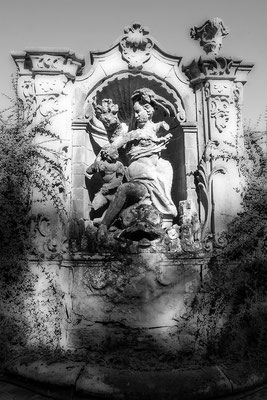Die Zeit und das Wehklagen (1) -  © Helga Jaramillo Arenas - Fotografie und Poesie / September 2023