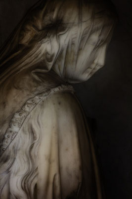 Vor der Tür - © Helga Jaramillo Arenas - Fotografie und Poesie / Juni 2018