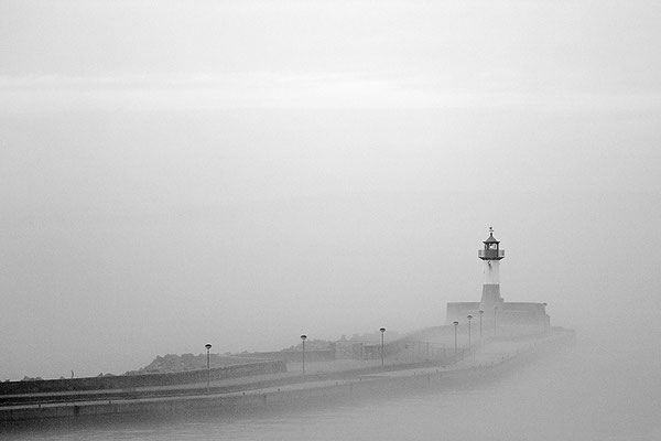 Nebel - Sassnitz Hafen/Rügen - © Helga Jaramillo Arenas - Fotografie und Poesie / April 2024