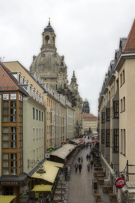 Unter dem Regenhimmel - Dresden -  © Helga Jaramillo Arenas - Fotografie und Poesie / Oktober 2020