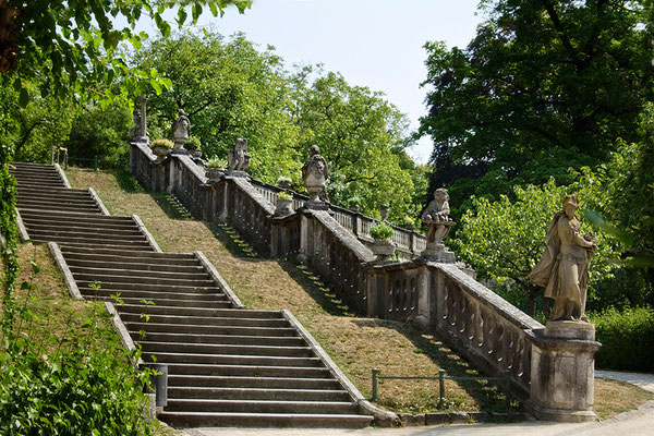 Fürstliche Aufgänge / Würzburger Schloßgarten - © Helga Jaramillo Arenas - Fotografie und Poesie / August 2015