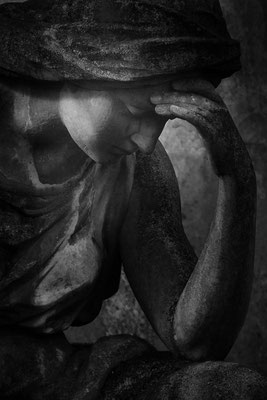 Bittere Erkenntnis (2) - © Helga Jaramillo Arenas - Fotografie und Poesie / Februar 2019