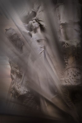 Wolken durchbrechen - © Helga Jaramillo Arenas - Fotografie und Poesie / Mai 2020