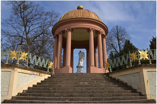 Am Tempel des Apoll / Schloßgarten Schwetzingen - © Helga Jaramillo Arenas - Fotografie und Poesie / April 2015