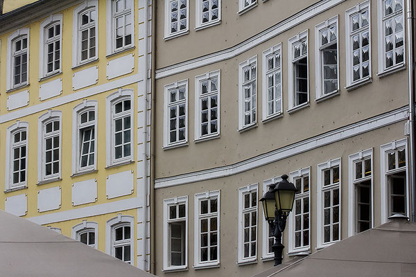Fensterblick - Wetzlar -  © Helga Jaramillo Arenas - Fotografie und Poesie / Oktober 2022