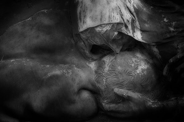 Berührt -  © Helga Jaramillo Arenas - Fotografie und Poesie / August 2021 