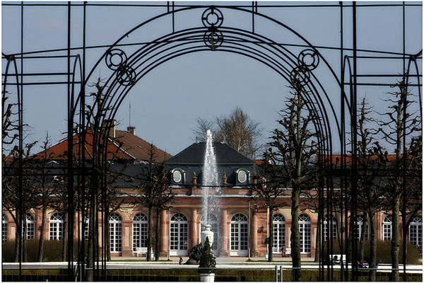 Das Tor zum Paradies / Schloßgarten Schwetzingen - © Helga Jaramillo Arenas - Fotografie und Poesie / März 2015