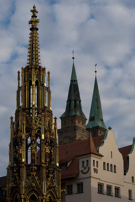 Kirchturmspitzen / Nürnberg - © Helga Jaramillo Arenas - Fotografie und Poesie / Juni 2011