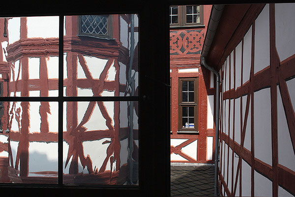 Blick aus dem Fenster / Bad Camberg - © Helga Jaramillo Arenas - Fotografie und Poesie / Juli 2010 
