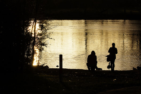 Am Fluss - © Helga Jaramillo Arenas - Fotografie und Poesie / Mai 2018