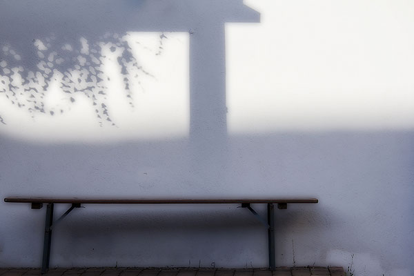 Die Bank - © Helga Jaramillo Arenas - Fotografie und Poesie / August 2018