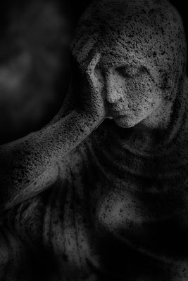 Realitätenwahn -  © Helga Jaramillo Arenas - Fotografie und Poesie / Februar 2022