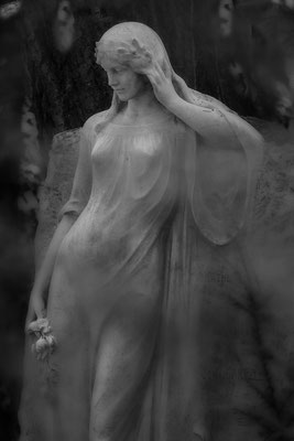 Gespräche mit dem Gestern - © Helga Jaramillo Arenas - Fotografie und Poesie / September 2019