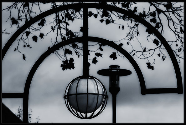 Zwei Lampen - © Helga Jaramillo Arenas - Fotografie und Poesie / Dezember 2017 