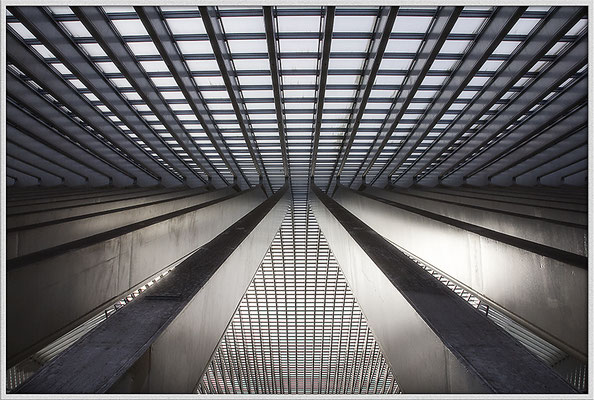 Liége Guillemins - Zusammenkunft - © Helga Jaramillo Arenas - Fotografie und Poesie / April 2018