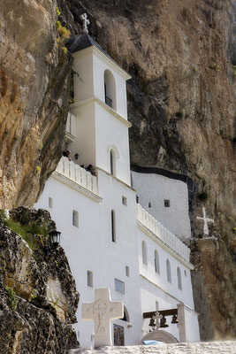 Das Kloster im Fels - Ostrog/Montenegro -  © Helga Jaramillo Arenas - Fotografie und Poesie / Oktober 2022