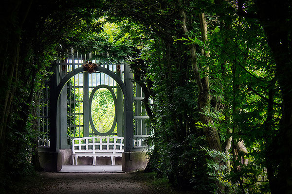 Ich weiß um einen geheimen Garten / Veithöchsheim - © Helga Jaramillo Arenas - Fotografie und Poesie / Juni 2014