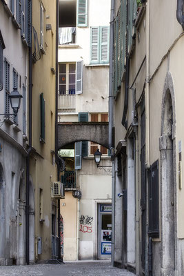 Nachbarschaft / Brescia - Italien - © Helga Jaramillo Arenas - Fotografie und Poesie / Mai 2018