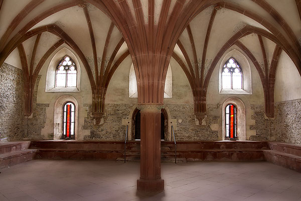 Im Kapitelsaal - © Helga Jaramillo Arenas - Fotografie und Poesie / August 2020