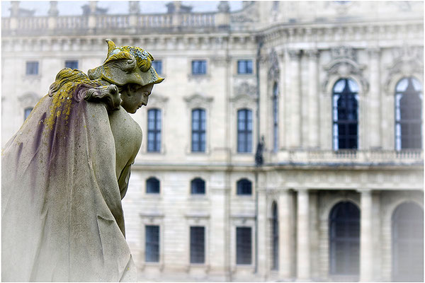 Auf dem Weg zum Schloss - © Helga Jaramillo Arenas - Fotografie und Poesie / Januar 2014