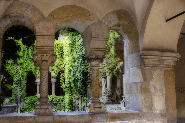 Zauber hinter Klostermauern - © Helga Jaramillo Arenas - Fotografie und Poesie / Februar 2018