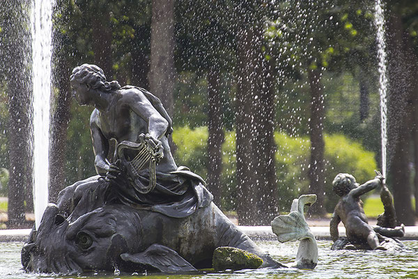 In wilden Gewässern - Schlosspark Schwetzingen -  © Helga Jaramillo Arenas - Fotografie und Poesie / August 2023