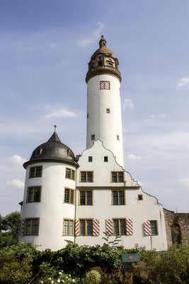 Das Schloß / Frankfurt-Höchst - © Helga Jaramillo Arenas - Fotografie und Poesie / Juli 2017