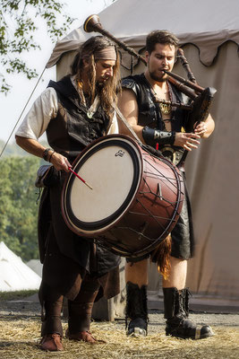 Die Spielleute Tarranis/Mittelalterfest auf der Ronneburg 2017 - © Helga Jaramillo Arenas - Fotografie und Poesie / Oktober 2017