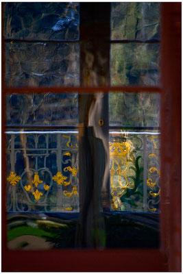 Geheimnis hinter verschlossenen Türen - © Helga Jaramillo Arenas - Fotografie und Poesie / November 2014