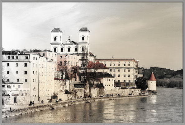 Wetterfühlig (1) / Passau - © Helga Jaramillo Arenas - Fotografie und Poesie / April 2017