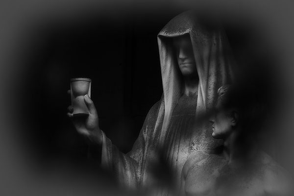 Die erfundene Zeit -  © Helga Jaramillo Arenas - Fotografie und Poesie / Mai 2021