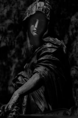 Keine Furcht vor der Dunkelheit - © Helga Jaramillo Arenas - Fotografie und Poesie / April 2020